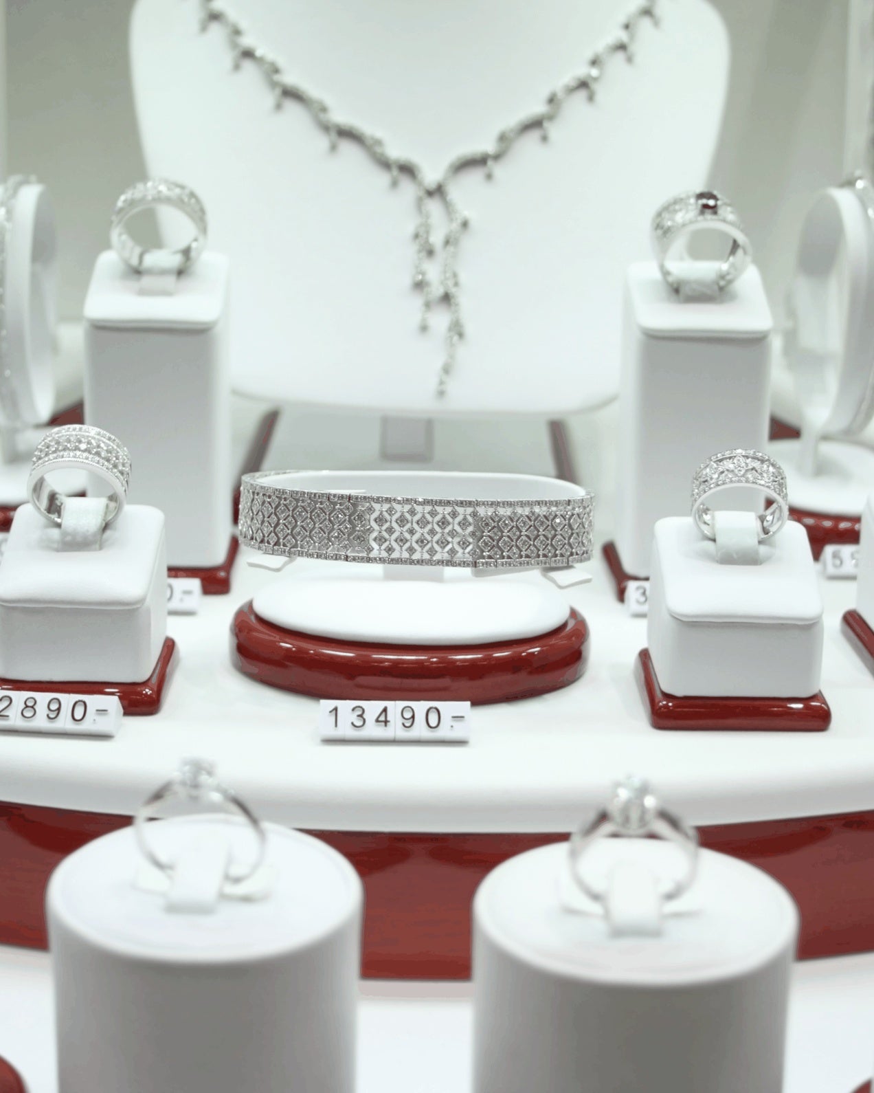 💎 How to Identify Real Silver Jewellery: 5 Simple Ways to Know It’s Genuine