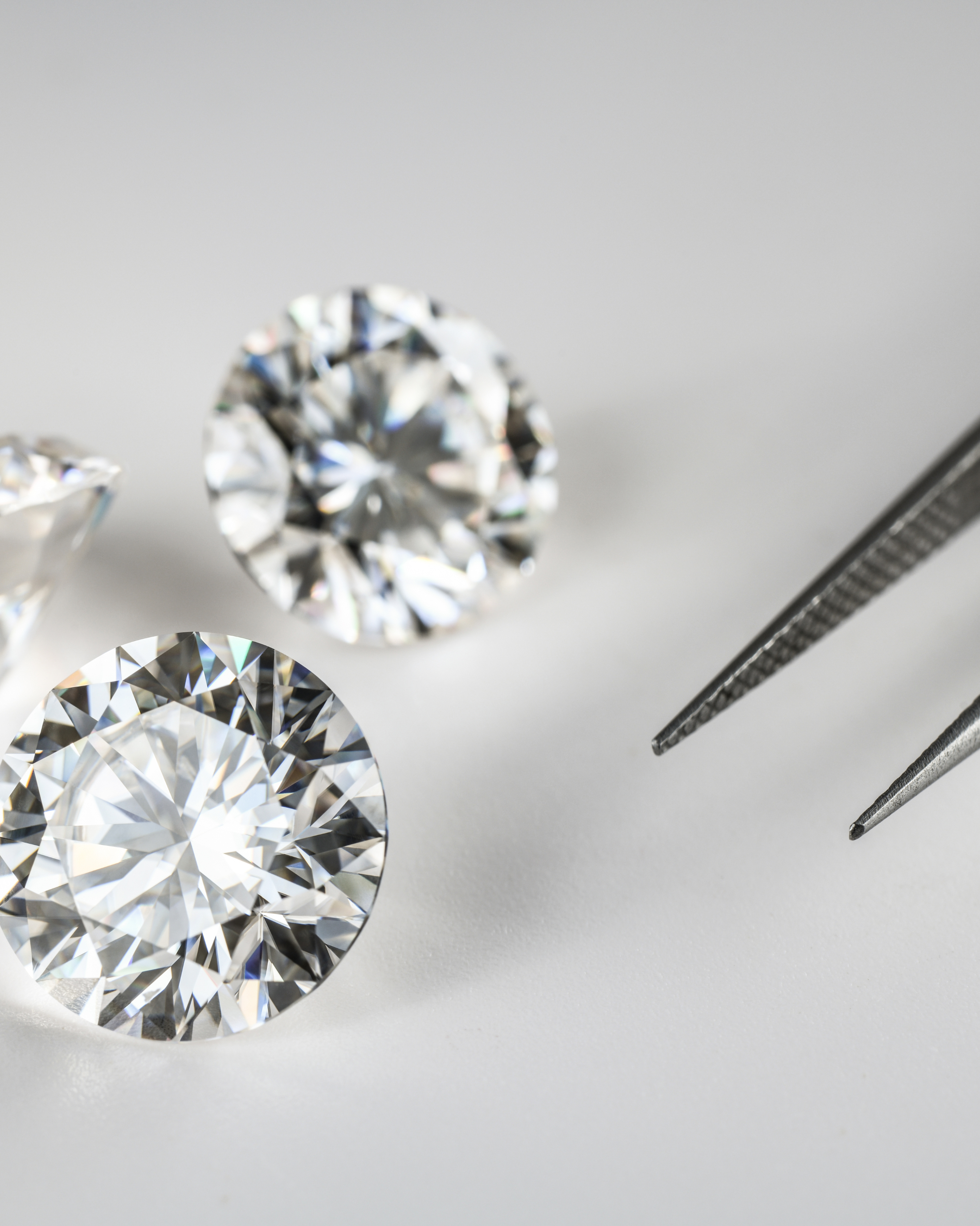 ✨ 1. Why Minimal Jewelery Is the New Luxury