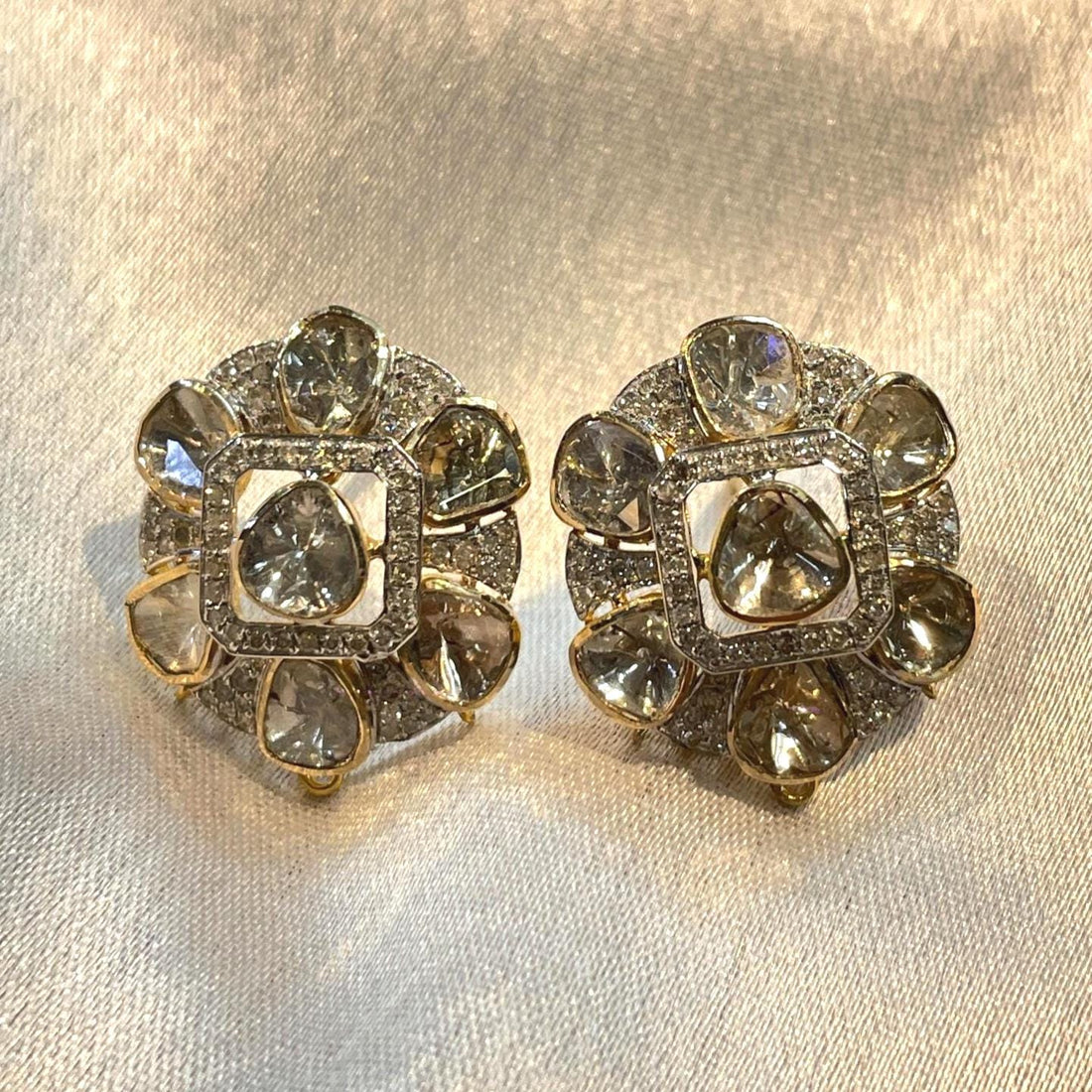 Luxury Vintage-Inspired Diamond Bridal Earrings Suvera Jewelery 14k_Gold_Earrings Anniversary_Gift Bridesmaid_Gift Diamond_Earrings Diamond_Studs Earring_Studs Flower Gift_For_Her Gold_Hoops Gold_Jewelry Gold_Stud Solid_Gold_Earrings