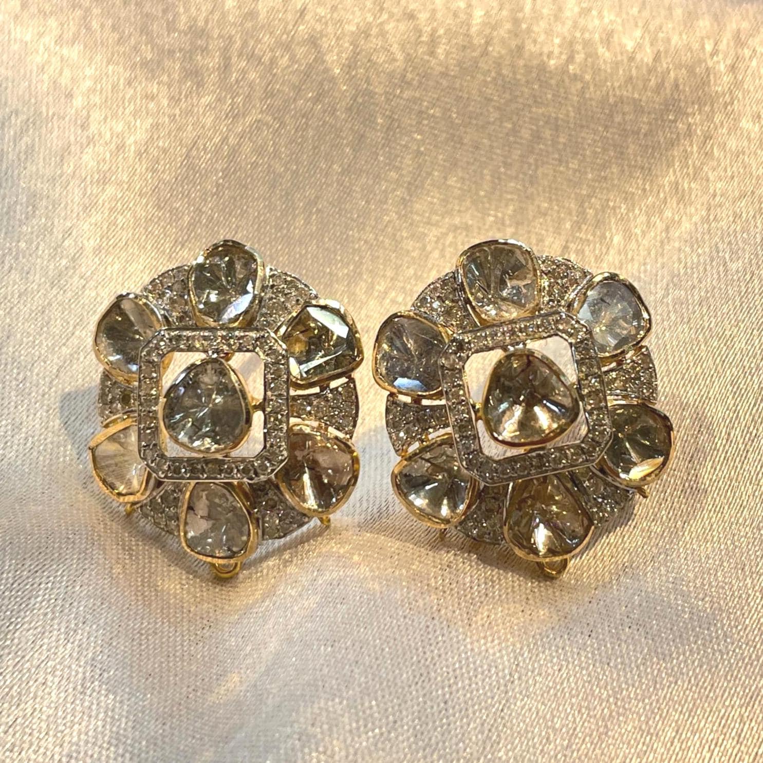 Luxury Vintage-Inspired Diamond Bridal Earrings Suvera Jewelery 14k_Gold_Earrings Anniversary_Gift Bridesmaid_Gift Diamond_Earrings Diamond_Studs Earring_Studs Flower Gift_For_Her Gold_Hoops Gold_Jewelry Gold_Stud Solid_Gold_Earrings
