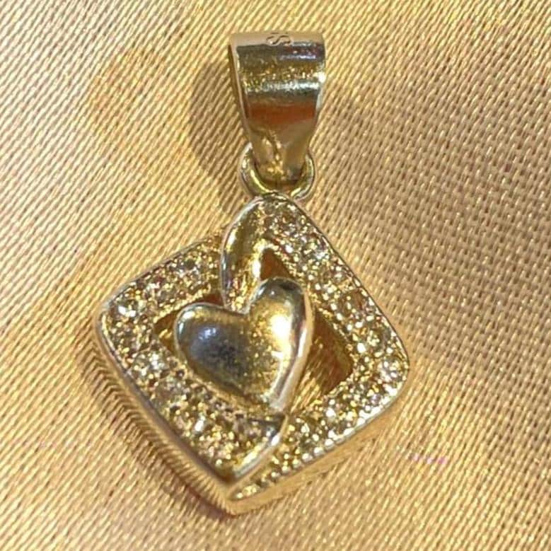 Sterling Silver Square Pendant with Floating Heart & Cz Accents Suvera Jewelery Anniversary_Gift Charm_Necklace Choker_Necklace Diamond_Necklace everyday_earrings Gift_for_Her Lariat_Necklace Minimalist_Necklace Name_Necklace Silver_Necklace