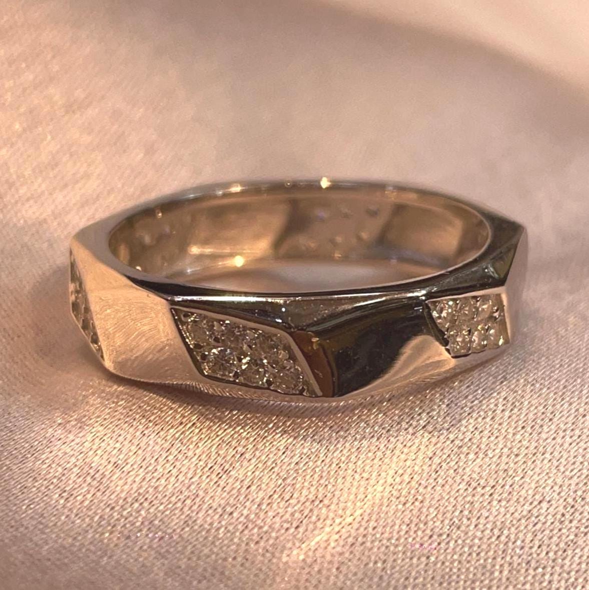 Alternating Minimalist Cz Pavé Set Ring Suvera Jewelery 925_Silver_Ring Dainty_Silver_Ring Diamond_Ring Engagement_Ring Eternity_Band Gift_for_Him Handmade_Jewelry Personalized_Gift Promise_Ring Silver_Ring silver_ring_men Statement_Ring