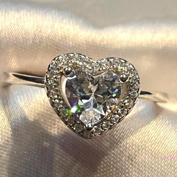 Heart-Shaped Solitaire Halo Ring for Her Suvera Jewelery 925_Silver_Ring birthday_gift chunky_rings Cocktail_Ring Dainty_Ring dainty_silver_rings Diamond_Ring engagement_rings Gift_for_Her Heart Promise_Ring Silver_Ring wedding_gift