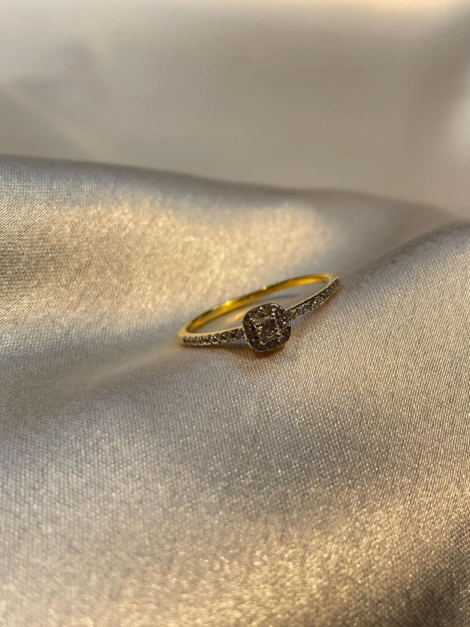 Cushion Halo Pavé Band Ring for Wife Suvera Jewelery 14k_Gold_Ring 18k_Gold_Ring Anniversary_gift Cocktail_Ring Dainty_Gold_Ring Diamond_Ring Engagement_Ring Gift_for_Her Gold_Jewelry Gold_Ring Promise_Ring Solid_Gold_Ring y2k_ring