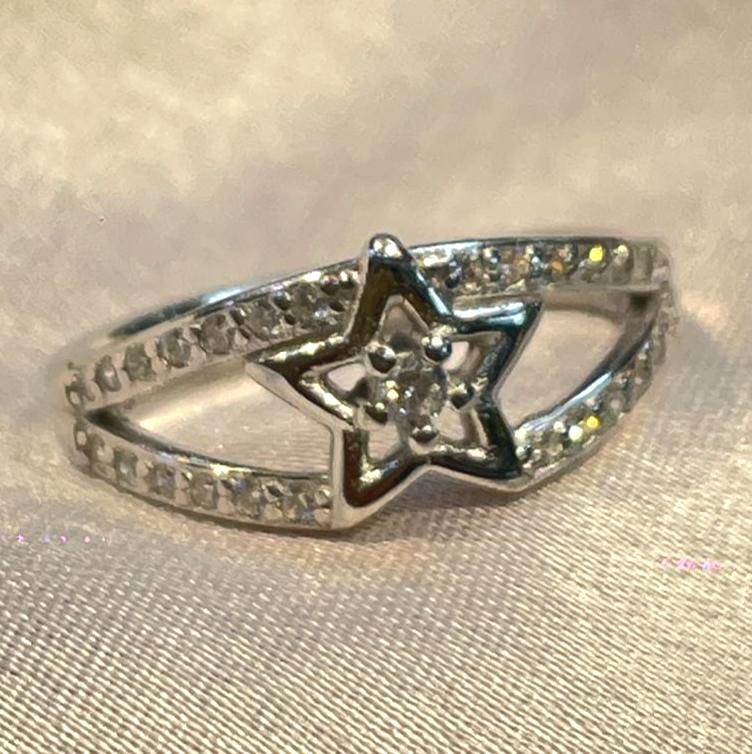 =Shining Star Split Band Ring in Sterling Silver for Her Suvera Jewelery 925_Silver_Ring birthday_gift Cocktail_Ring Curved_Wedding_Band dainty_silver_rings Diamond_Ring engagement_rings Gift_for_Her handmade_jewelry Minimalist_Ring Silver_Ring