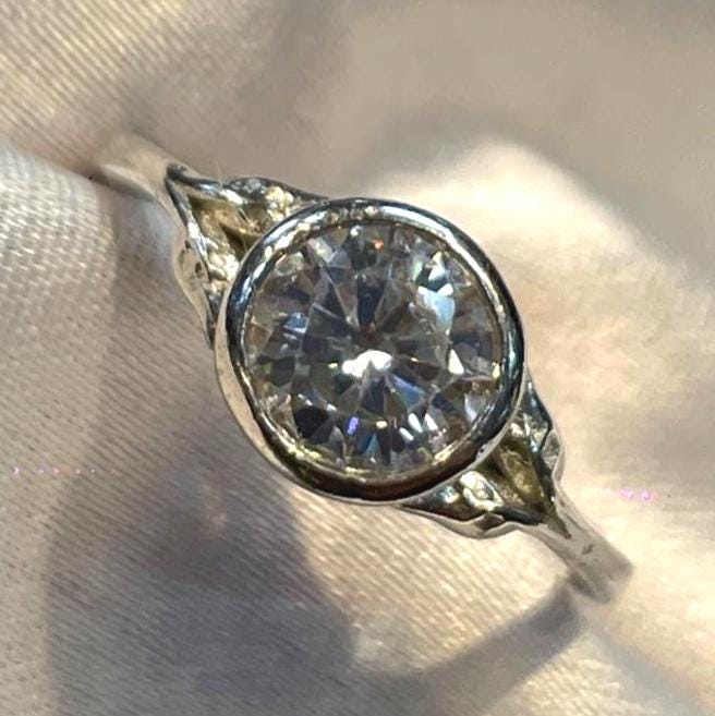 Round CZ Solitaire Promise Ring Suvera Jewelery Cocktai_Ring Dainty-Jewelry Engaged_Ring Engaging_Rings Eternal_Rings Gifts_For-her Personality_Jewelry Promises_Rings Ring_Chunky Ring_Diamonds Silver_Ring Solitaire_Ring Wed_Band
