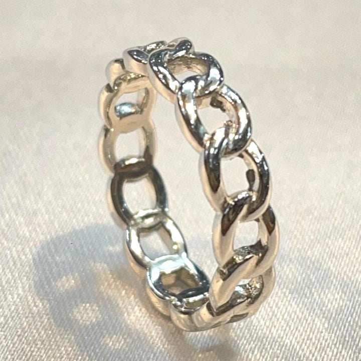 Dainty Cuban Band in Sterling Silver Suvera Jewelery 925_Silver_Jewelry Anniversary_Gift Christmas_Gift Dainty_Ring Delicate_Ring Engagement_Band Eternal_Rings Gift_For_Her Proposal_Band Silver_Ring Sterling_Silver_Ring Valentine's_Gift