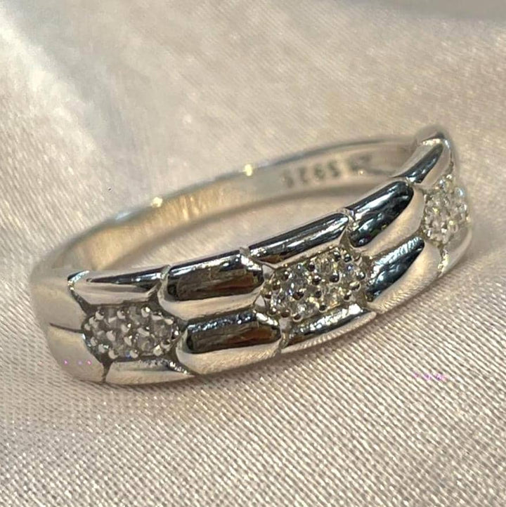 Geometric Cz Studded Band For Her Suvera Jewelery 925_Silver_Jewelry Anniversary_Gift Christmas_Gift CZ_Diamond_Band Engagement_Band Gift_For_Her Promise_ring Proposal_Band Silver_Ring Sterling_Silver_Ring Valentine's_Gift Wedding_Band