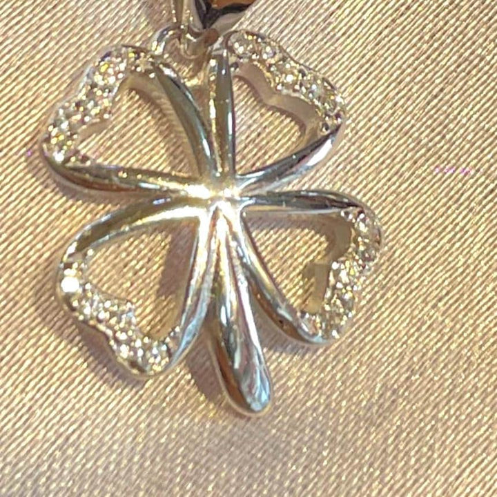 Dainty Four Leaf Clover Sterling Silver Pendant Suvera Jewelery 925_Sterling_Silver Anniversary_Gift Charm_Necklace Choker_Necklace Diamond_Necklace everyday_earrings Gift_for_Her Lariat_Necklace Minimalist_Necklace Name_Necklace