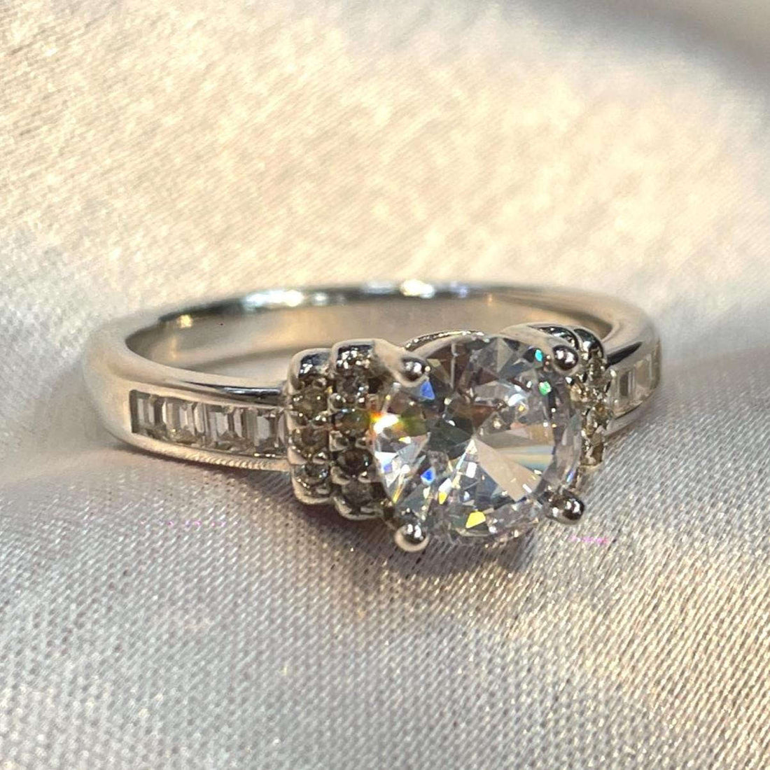 Classic Halo-Style Sparkling Promise Ring for Women Suvera Jewelery