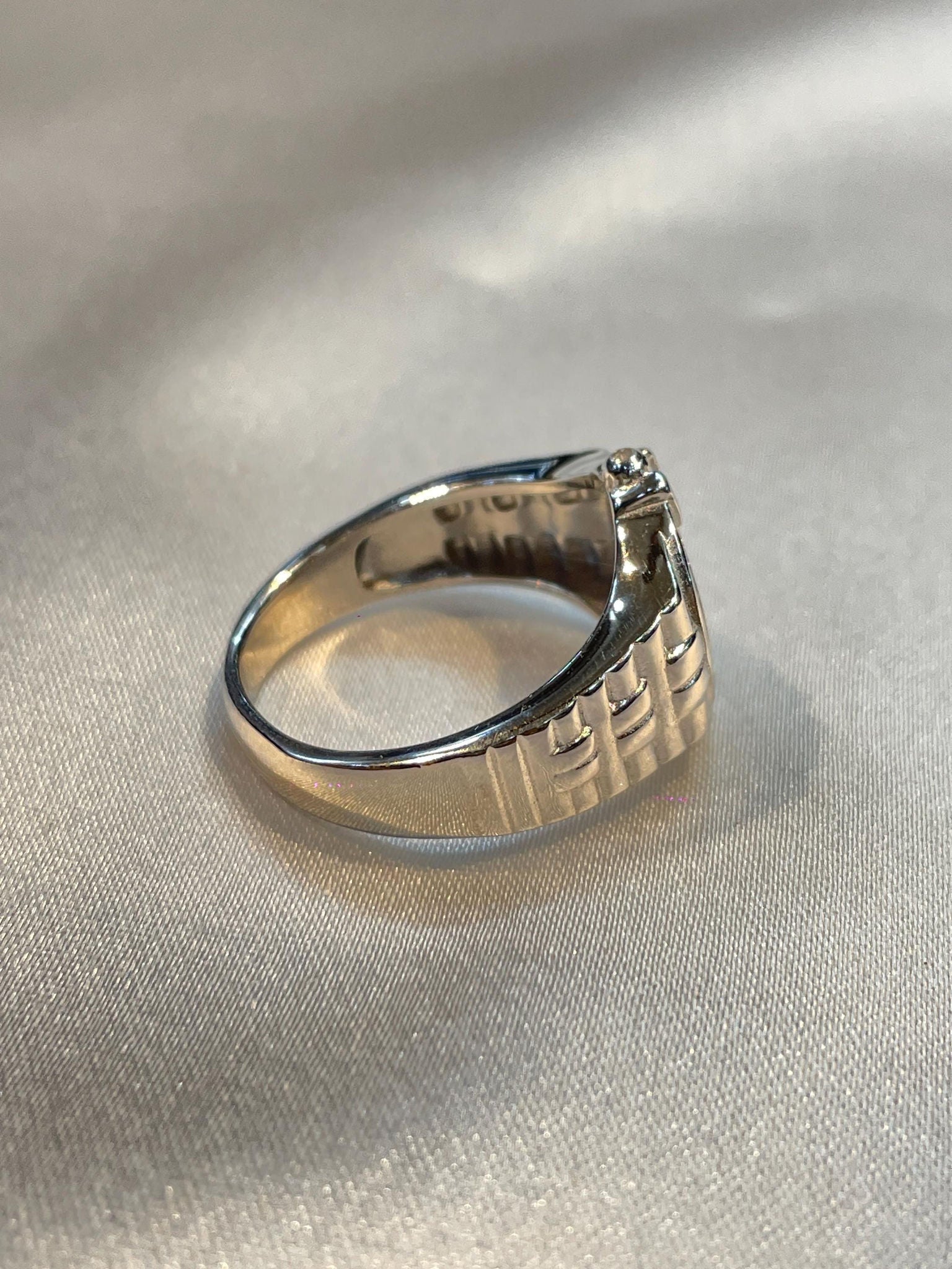 Luxury Hip-Hop Iced out Round Watch Bezel Inspired Men’s Signet Ring Suvera Jewelery 925_Silver_Ring Dainty_Silver_Ring Diamond_Ring Engagement_Ring Gift_for_Him Handmade_Jewelry Men's_Ring Minimalist_Jewelry Personalized_Gift Promise_Ring