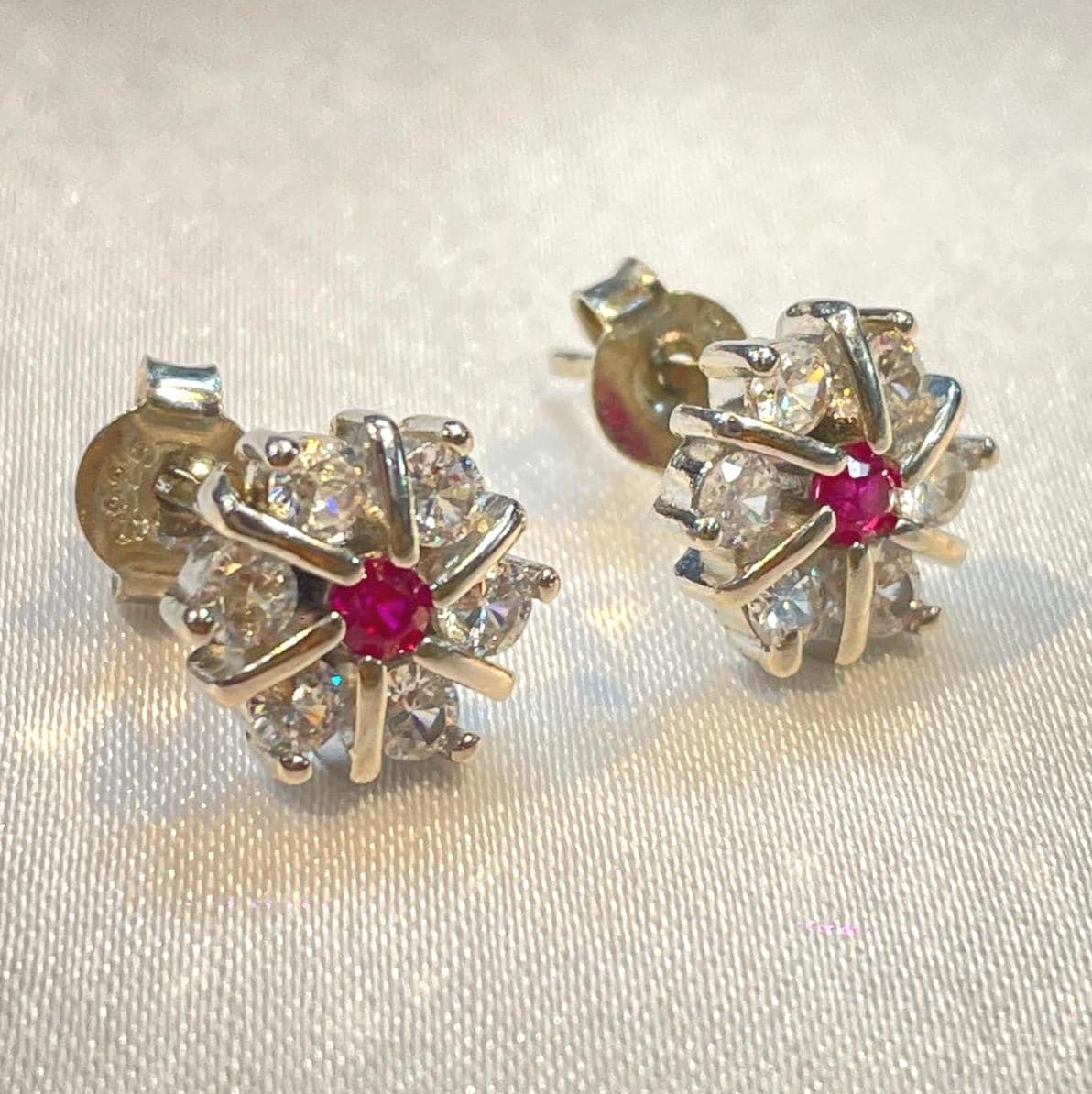 Dainty Floral Studs In Sterling Silver Suvera Jewelery Birthday_Gift Bridal_Earrings Charm_Earrings Dainty_Earrings Diamond_Earrings Earrings_Silver Flower_Earrings Gift_for_Her Handmade_Earrings Silver_Earrings Silver_Stud_Earring