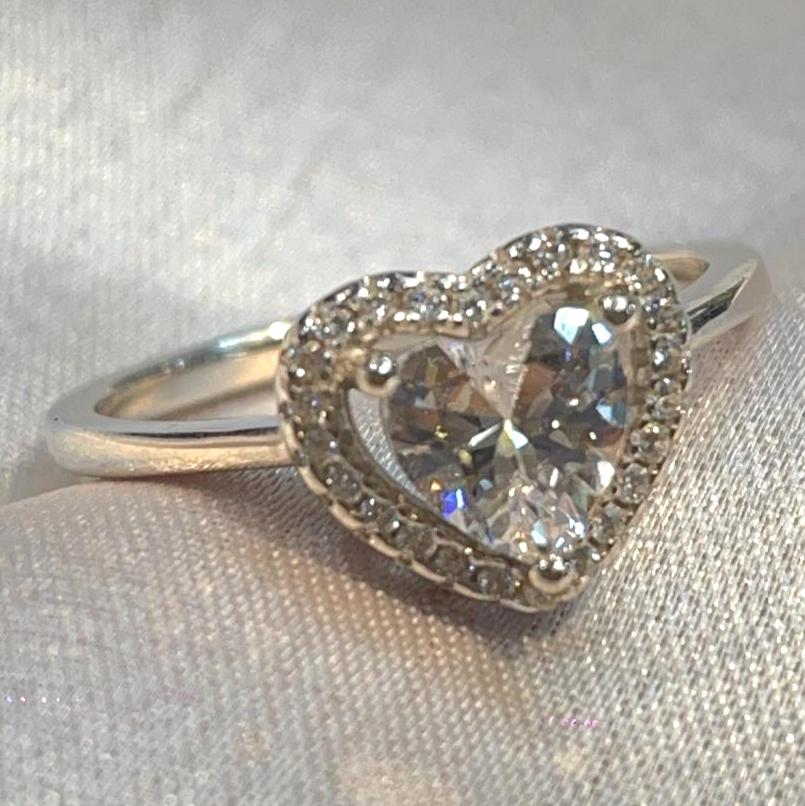Heart-Shaped Solitaire Halo Ring for Her Suvera Jewelery 925_Silver_Ring birthday_gift chunky_rings Cocktail_Ring Dainty_Ring dainty_silver_rings Diamond_Ring engagement_rings Gift_for_Her Heart Promise_Ring Silver_Ring wedding_gift