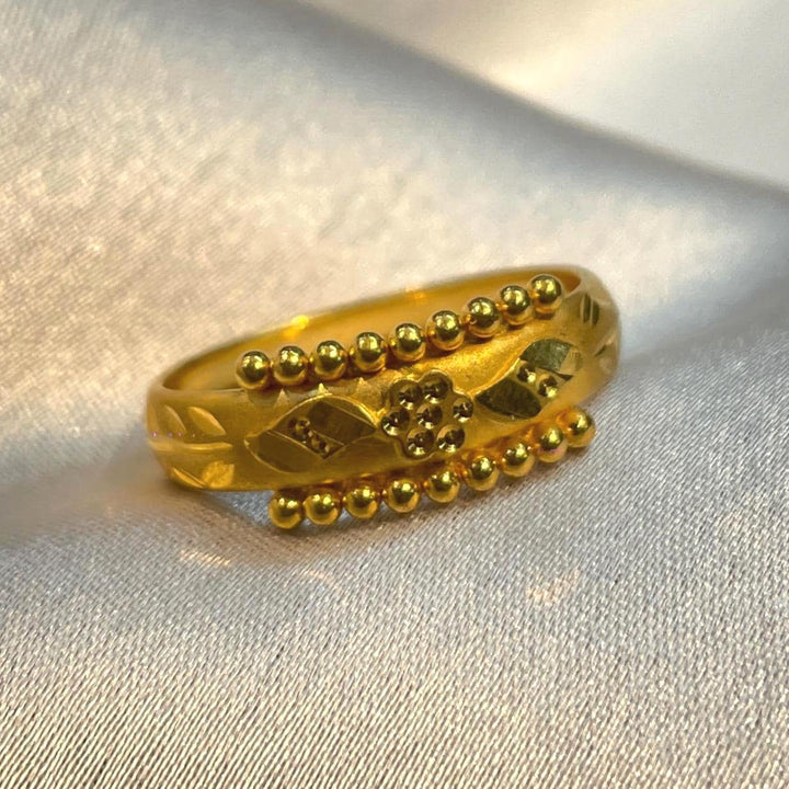 Maharani Bead Border Gold Ring Suvera Jewelery 14k_Gold_Ring 18k_Gold_Ring Anniversary_Ring Christmas_Gift Chunky_Ring Diamond_Ring Engagement_Gift Gold_Ring Gold_Ring_Women Open_Wedding_Band Statement_Ring Vintage_Gold_Ring Women's_Ring