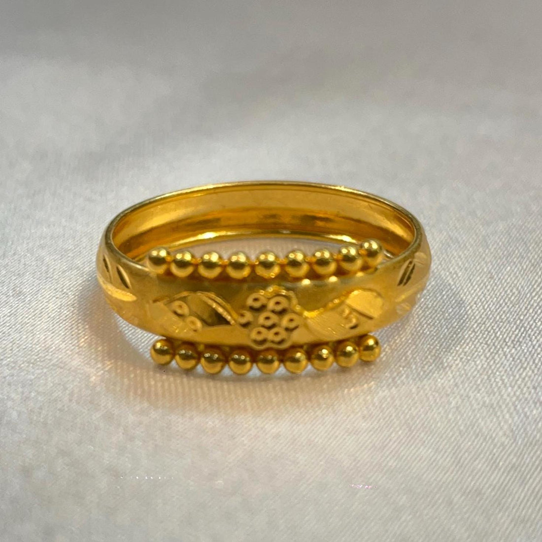 Maharani Bead Border Gold Ring Suvera Jewelery 14k_Gold_Ring 18k_Gold_Ring Anniversary_Ring Christmas_Gift Chunky_Ring Diamond_Ring Engagement_Gift Gold_Ring Gold_Ring_Women Open_Wedding_Band Statement_Ring Vintage_Gold_Ring Women's_Ring