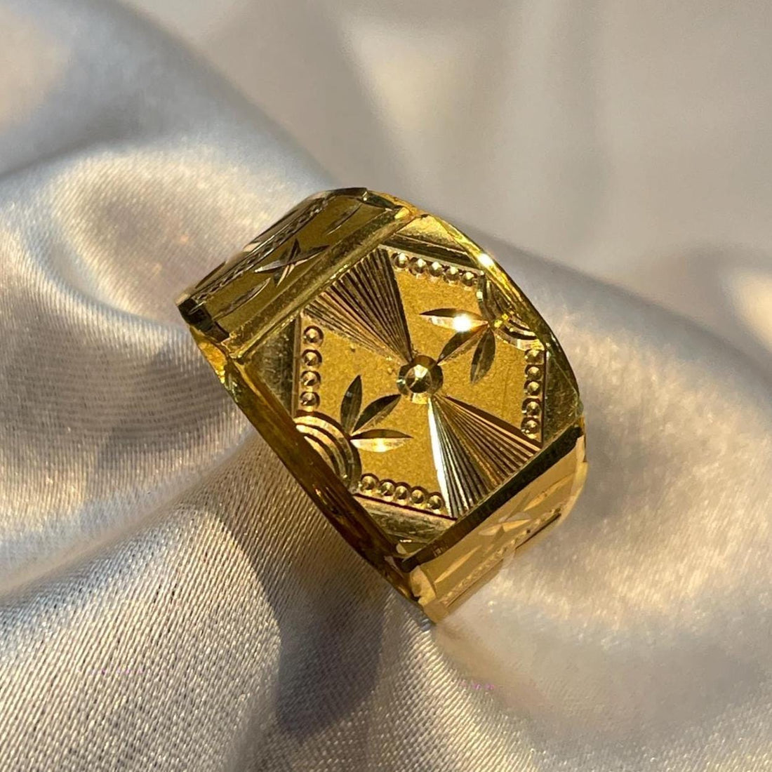 Maharaja Hexa Motif Gold Ring Suvera Jewelery 14k_Gold_Ring 18k_Gold_Ring Anniversary_Ring Birthday_Ring Christmas_Gift Chunky_Ring Diamond_Ring Engagement_Gift Gold_Ring Gold_Ring_Women Open_Wedding_Band Vintage_Gold_Ring Women's_Ring