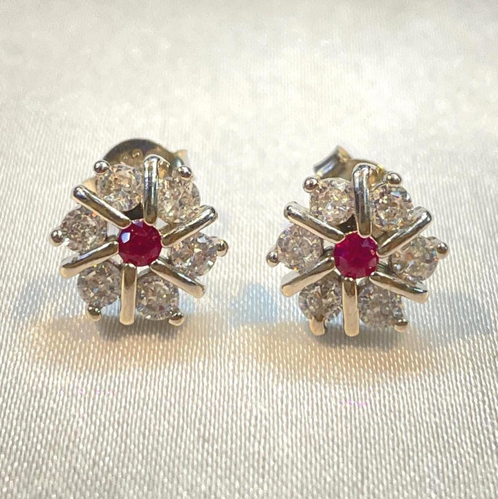 Dainty Floral Studs In Sterling Silver Suvera Jewelery Birthday_Gift Bridal_Earrings Charm_Earrings Dainty_Earrings Diamond_Earrings Earrings_Silver Flower_Earrings Gift_for_Her Handmade_Earrings Silver_Earrings Silver_Stud_Earring